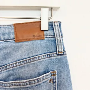 Madewell Boyjean Jeans Size 26‎ Blue Elkhart Wash High Rise Slim Crop Capsule thumbnail 9