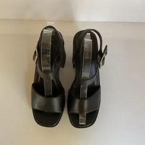 SODA Women’s Black Platform Block Heel Sandals Ankle Strap Y2K Size 8.5 thumbnail 6