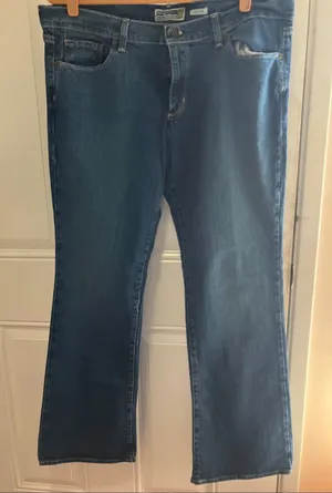 Old Navy Ladies Boot-Cut Jeans - Dark Blue with Light Wash Interior 16 Long thumbnail 1