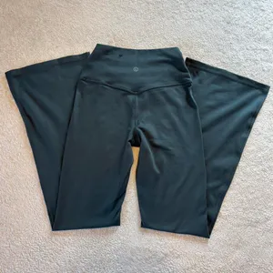 Gilly Hicks Gray Blue Active Recharge High Rise Split Hem Flare Yoga Leggings Tights thumbnail 7