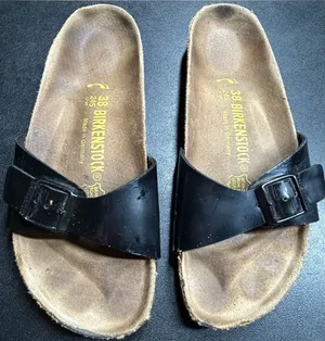 Birkenstock Women’s Size 38 US Size 7.5-8 Madrid Black Patent Sandals thumbnail 1