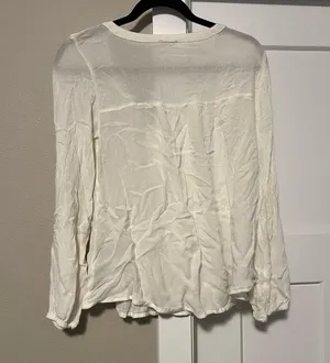 Hollister Cream Long Sleeve Relaxed Blouse thumbnail 5