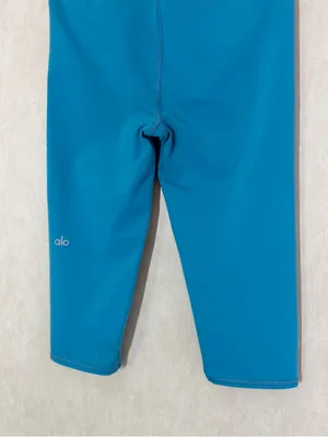 Alo Yoga Women’s Criss Cross Capri Leggings Mid Rise in Blue 6 thumbnail 8