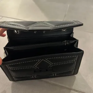 Black Box Chain Purse thumbnail 4