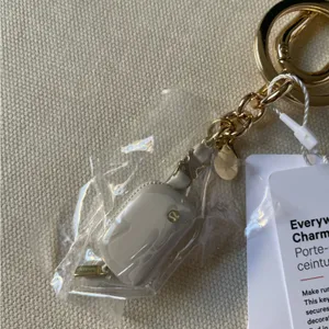 Lululemon Everywhere Belt Bag Charm Keychain - Beech White/Gold thumbnail 3