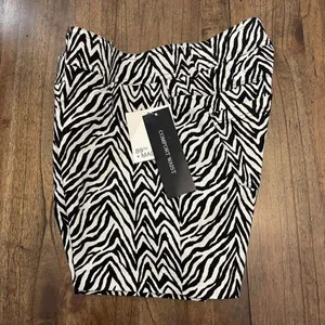 89th + Madison | Zebra Stretch Shorts Black Size 6 thumbnail 2