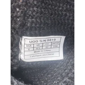 Ugg Classic Cardy Boots Women 6 Wool Knit Tall Button Sheepskin Lined‎ thumbnail 12