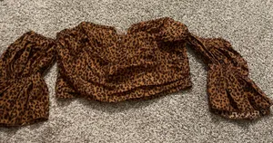 Pretty Little Thing Leopard Print Top thumbnail 1