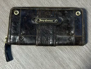 Juicy Couture Beown Leather Wallet thumbnail 1