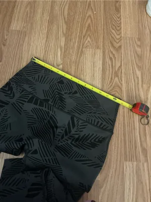 Aerie Black Leaf-Print High-Rise Leggings Size Large thumbnail 4