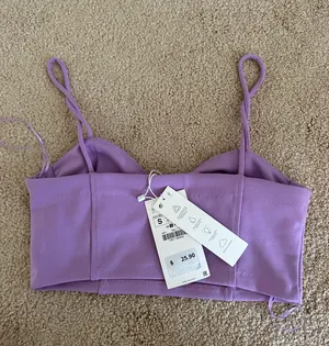 Crop Top thumbnail 4