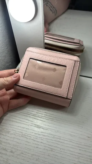 Kate Spade wallet thumbnail 3