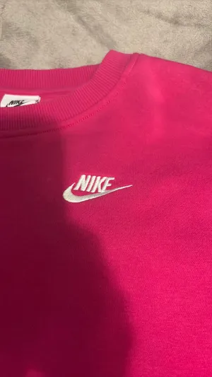 Nike Crewneck Sweatshirt thumbnail 2