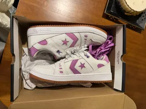 Converse Sneakers thumbnail 2