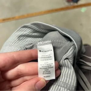 Athleta Modern Metro Grey Striped Shortie Athletic Shorts Size Medium thumbnail 7