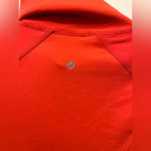 Lululemon older version define luon full zip red sz 8 thumbnail 5