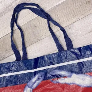 Tj maxx large reusable bag blue crab print thumbnail 5