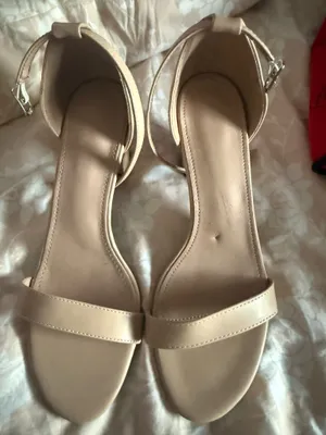Clunky heels Tan Size 8 thumbnail 1