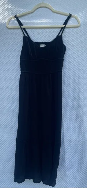 Hollister Women’s Black Maxi Dress Size Small Smocked Waist Adjustable Straps thumbnail 1