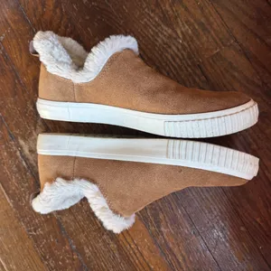 Timberland Skyla Bay Slip On Brown Suede Sherpa Lined Shoes thumbnail 3