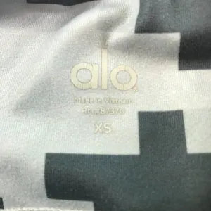 Alo Yoga Women Geometric Pattern Active Leggings XS thumbnail 8