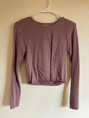 Contour  top thumbnail 1