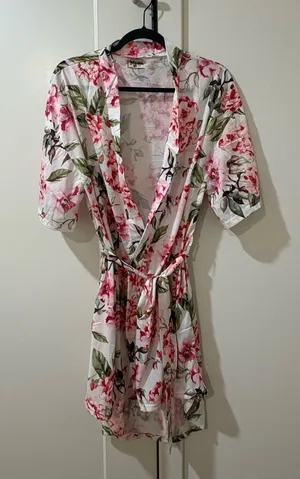 Show me Your MuMu Brie Robe Pink Floral Robe thumbnail 1