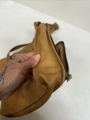 Tignanello Camel/Tan Leather Dual thumbnail 11