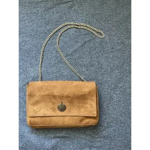 Convertible Crossbody Bag with Reversible Design -‎ Magnetic Closure 11*6.9 Inch thumbnail 3