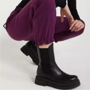 GOOD AMERICAN Black Leather Platform Chelsea Boot Bootie Midi Lug Sole‎ Size 8 thumbnail 3