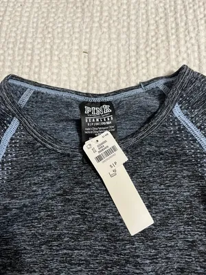 PINK - Victoria's Secret Workout Long Sleeve thumbnail 3