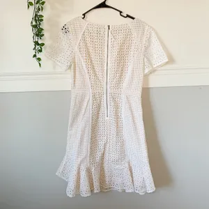 Anthropologie HD in Paris Georgia White Eyelet Lace Dress Sz 6 thumbnail 4