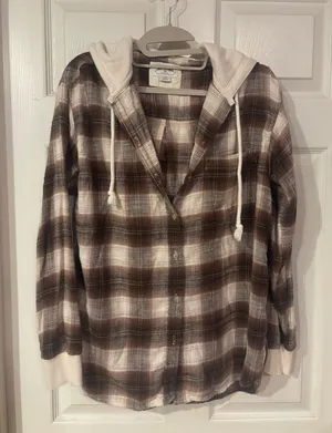 American Eagle Hooded Flannel Plaid size small  thumbnail 1