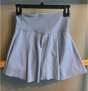 Old Navy Powersoft Skort thumbnail 2