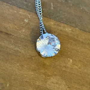 Silver tone solitaire rhinestone pendant necklace thumbnail 5
