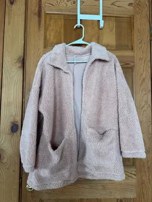 Fluffy light pink coat Size XS thumbnail 2