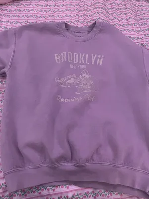 PacSun sweatshirt thumbnail 1