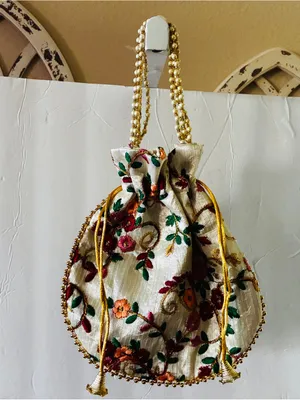 Embroidered Cream Floral Beaded Handle Women's Evening Bag thumbnail 3