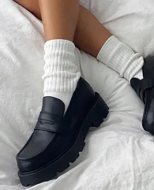 Y2K Black chunky platform schoolgirl preppy minimalist goth grunge loafers oxfords office siren core 2" heels-Size 9M thumbnail 1