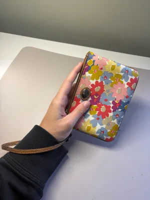Colorful Vintage Coach Wristlet thumbnail 7