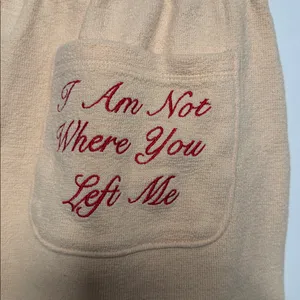 Boys Lie embroidered angel peach cream color pull on jogger sweatpants sz XS thumbnail 5