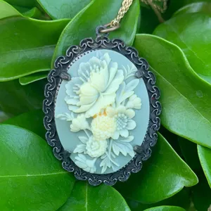 Vintage Floral Cameo Pendant Necklace thumbnail 1