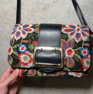Lulus Petal Lined Path Black Embroidered Purse thumbnail 4