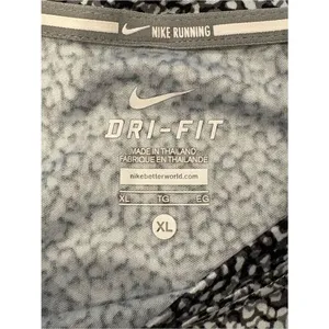 Nike Women’s Black & White Printed Dri-FIT Tee Size XL thumbnail 2
