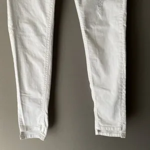 Zara‎ sz 4 white distressed boho jeans thumbnail 6