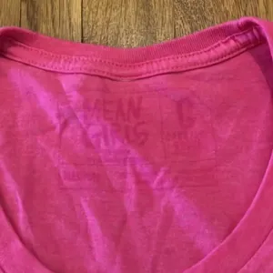 Mean girls broadway musical pink t-shirt size medium thumbnail 3