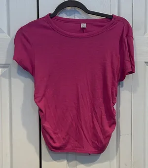Old Navy Fuchsia Short Sleeve Women's Tee thumbnail 1