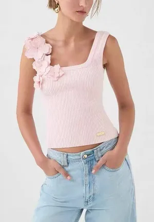 AJE SPLENDOUR FLOWER KNIT TANK S thumbnail 1
