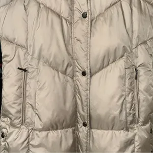 Weatherproof Puffer Beige Puffer Vest(Size Medium) thumbnail 9