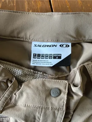 Salomon lightweight hiking pants or capris made with ActiLite fabric thumbnail 8